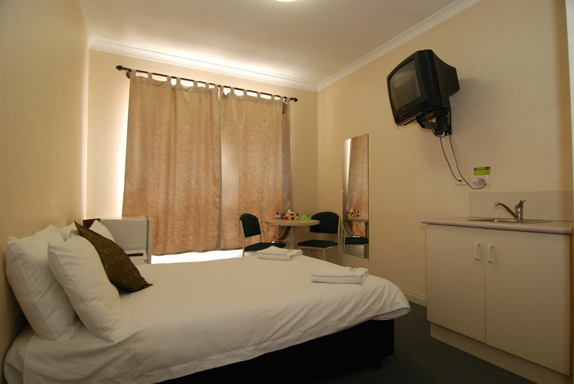 Brunswick Tower Hotel Melbourne Exterior foto